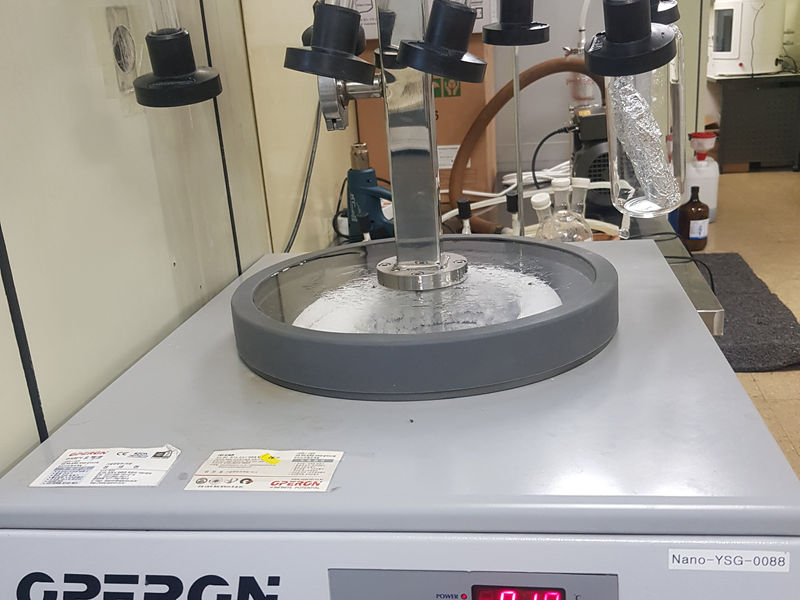 Freeze dryer